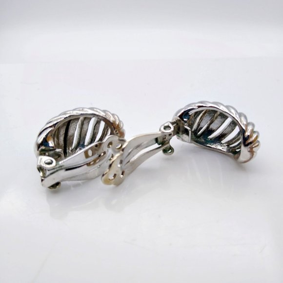 Pierced Half Hoop Earrings, Silver Tone Oval Clip On Chic Vintage - Picture 6 of 6